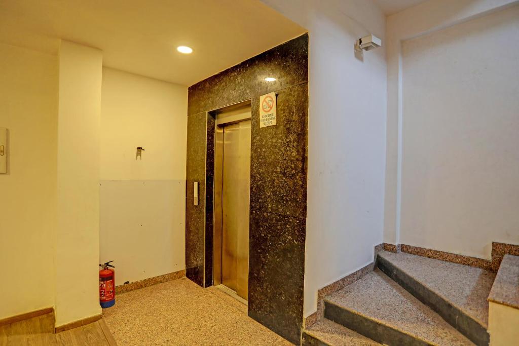 Hotel Admire Inn "Near Atal Chowk, Sector 15, Vasundhara" photo