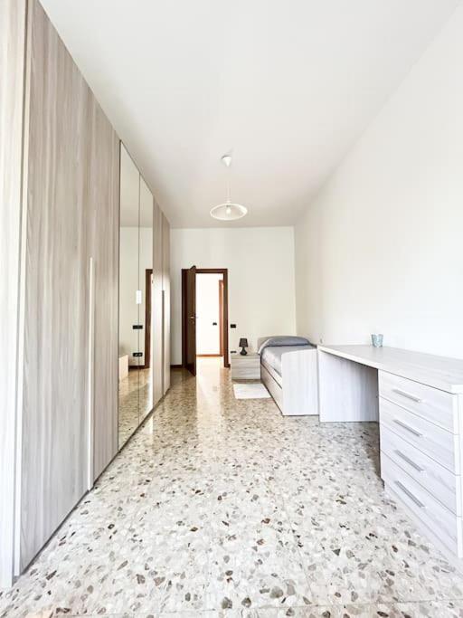 [Airport+Train station+Center] Cozy City Loft - 4