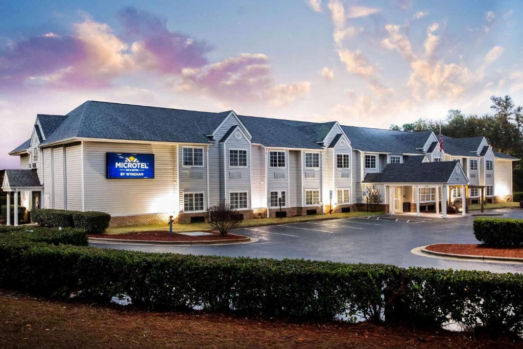 Microtel Inn & Suites by Wyndham Southern Pines Pinehurst, Southern Pines