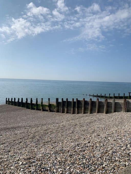 Seaside Studio Conversion, Selsey photo 5