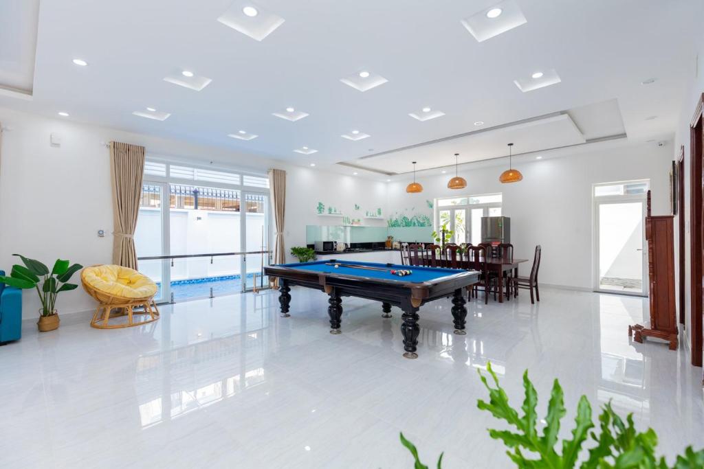 T-Maison Boutique Villa, with Pool, Karaoke, Billiards, near beach, Vung Tau