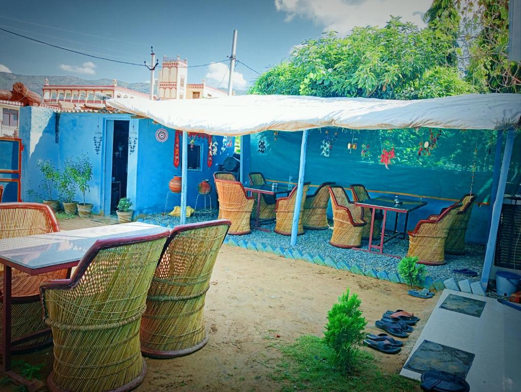 Garden, Hotel Prachi in Pushkar