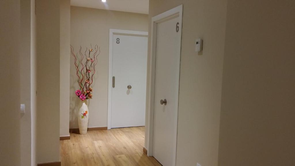 Hostal Barcelona Travel