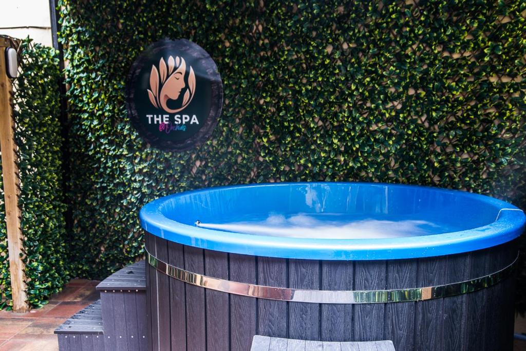 Hot tub