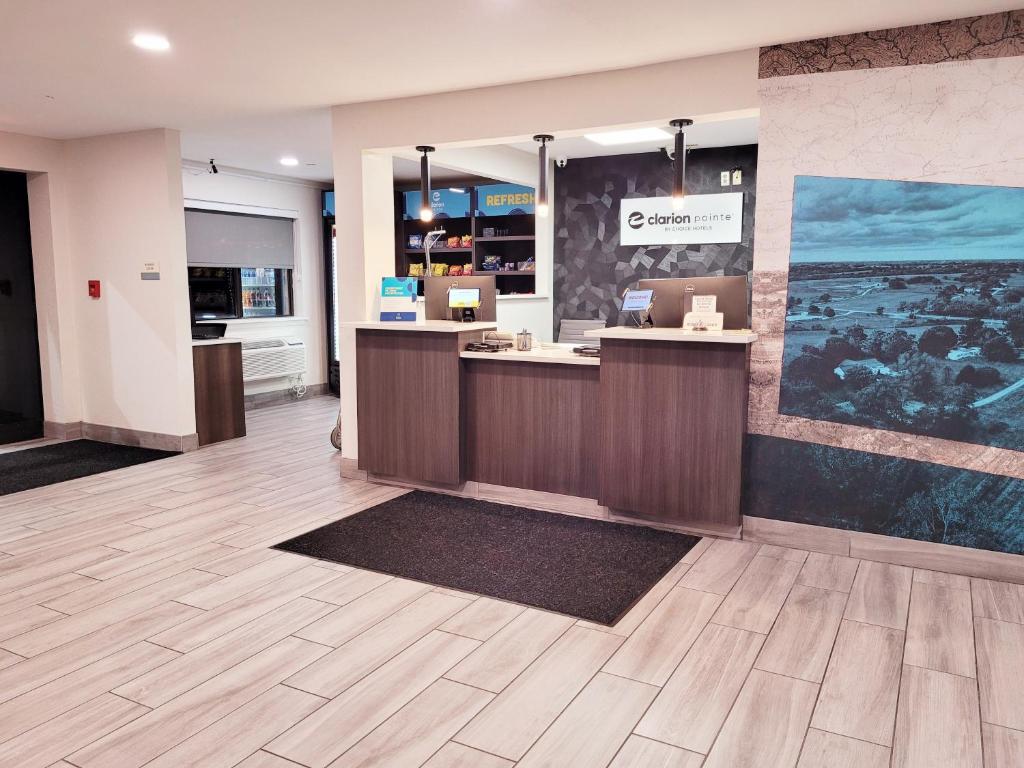 Clarion Pointe Harrodsburg-Danville photo
