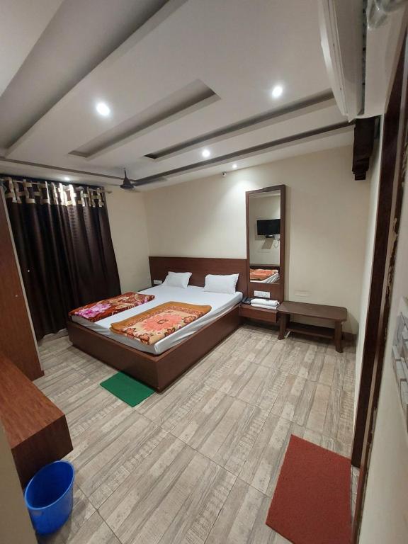 HOTEL SATYAM PALACE photo