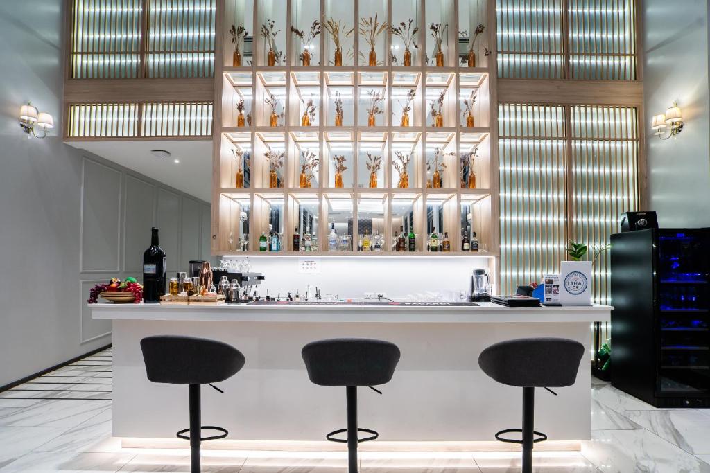 Pub/Lounge