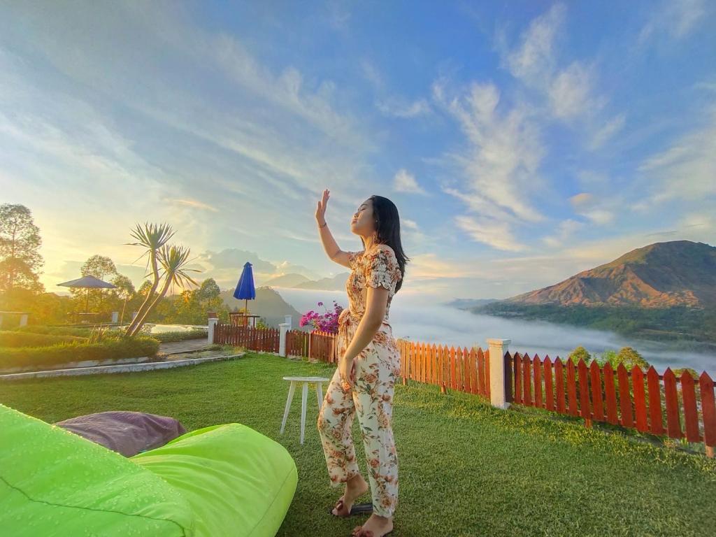 Pinggan caldera photo