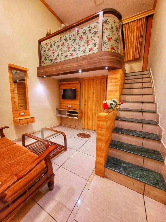 New Jaganmohana Comforts — Hotel in Mysore