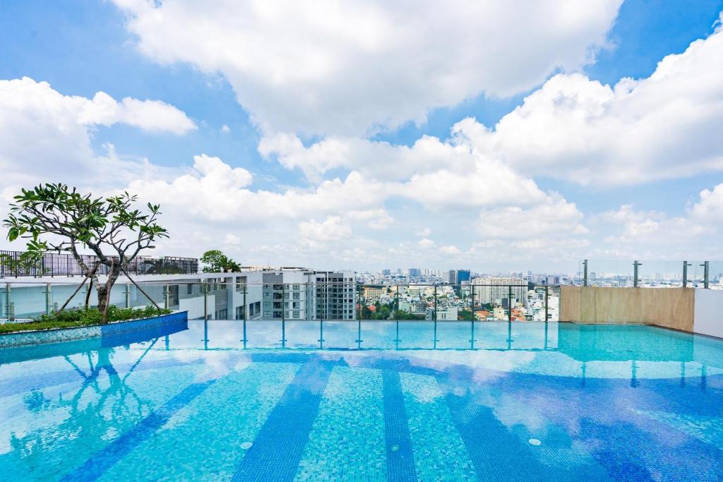 KIRAKUAN ☆CITY VIEW FLAT/SKY POOL/GYM