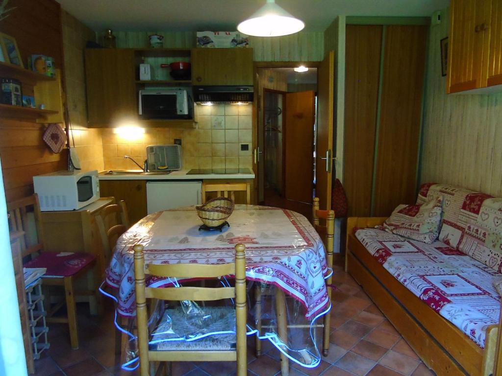 Appartement cosy 2 pièces, balcon et parking, Châtel - FR-1-198-113 - 5
