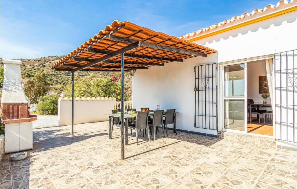 Awesome Home In Torrox - 2