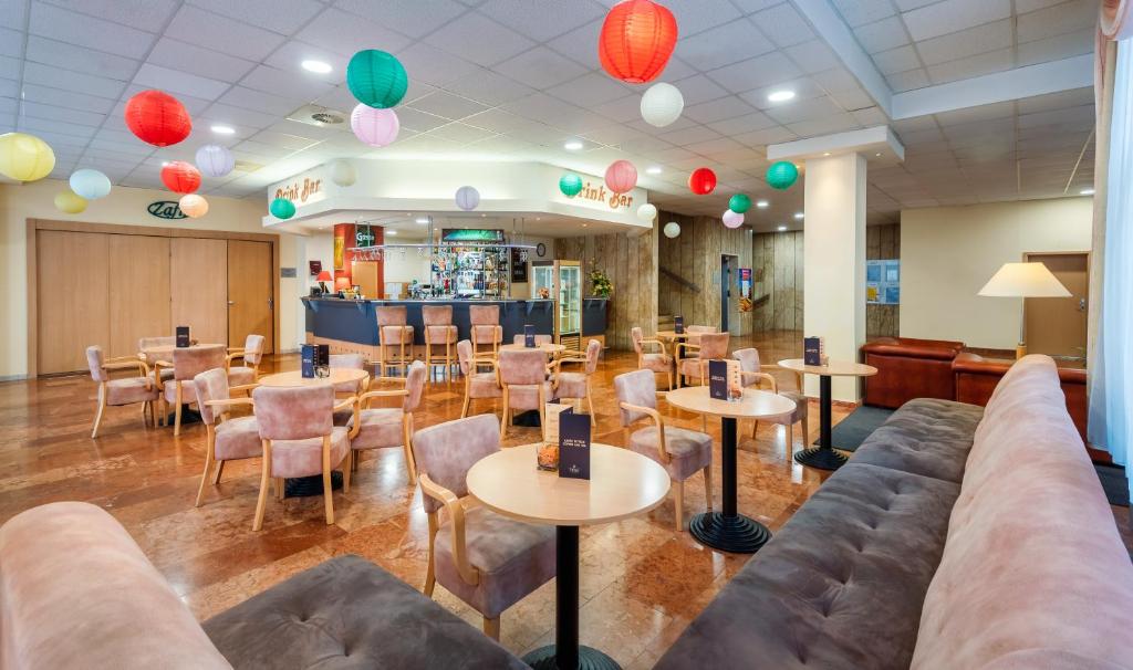 Bar/lounge