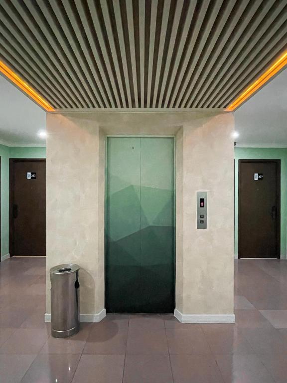 Exterior view, Leaf Hotel in Jakarta