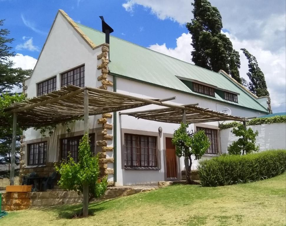 At Meerkat and Rehoboth Self Catering Lodges, Clarens, Clarens