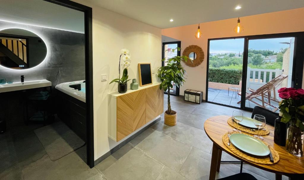 Spa & vue Mer - Les Ô de Bandol - 5
