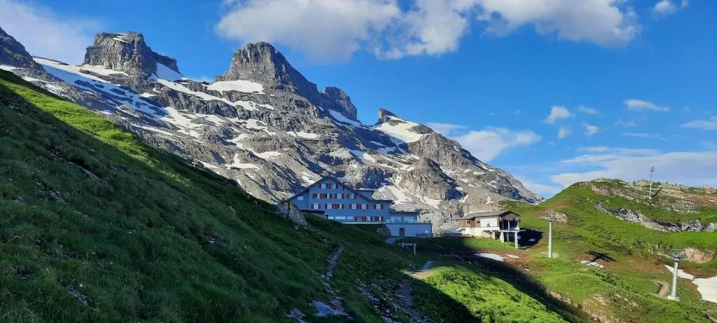 Bärghuis Jochpass - Alpine Hideaway - 2222müM，位于英格堡的酒店