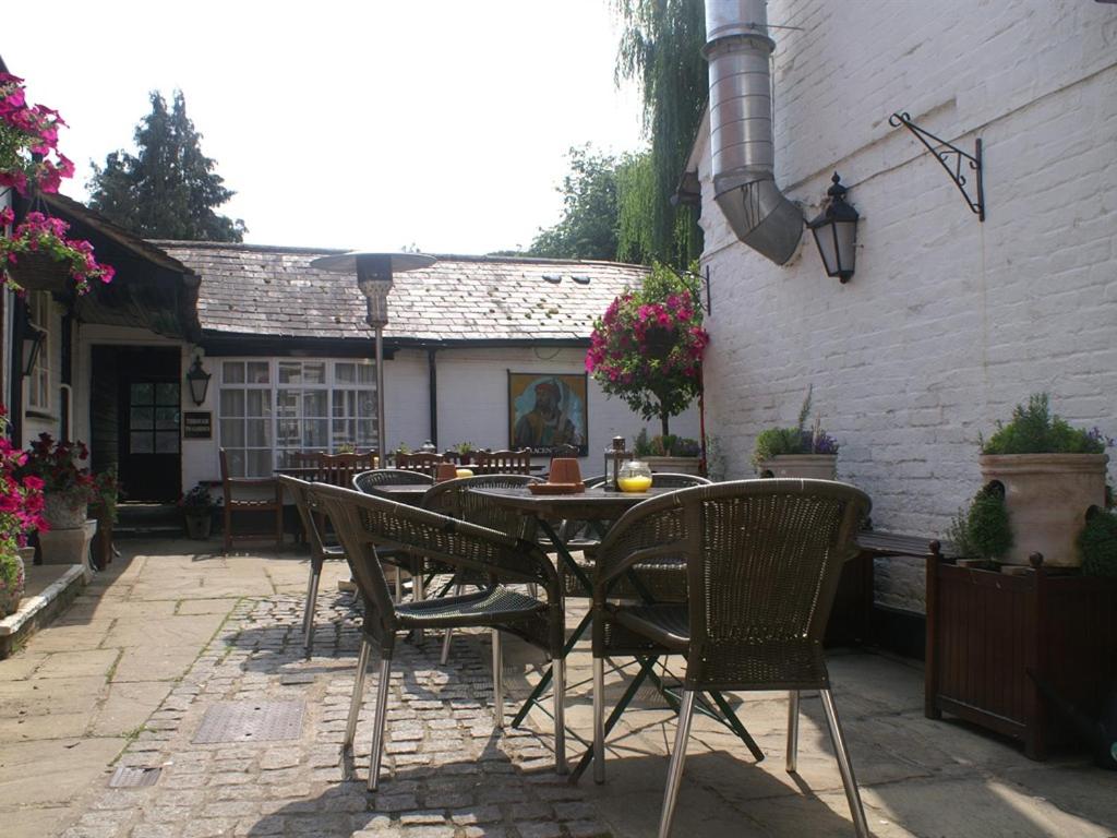 The Saracens Head photo