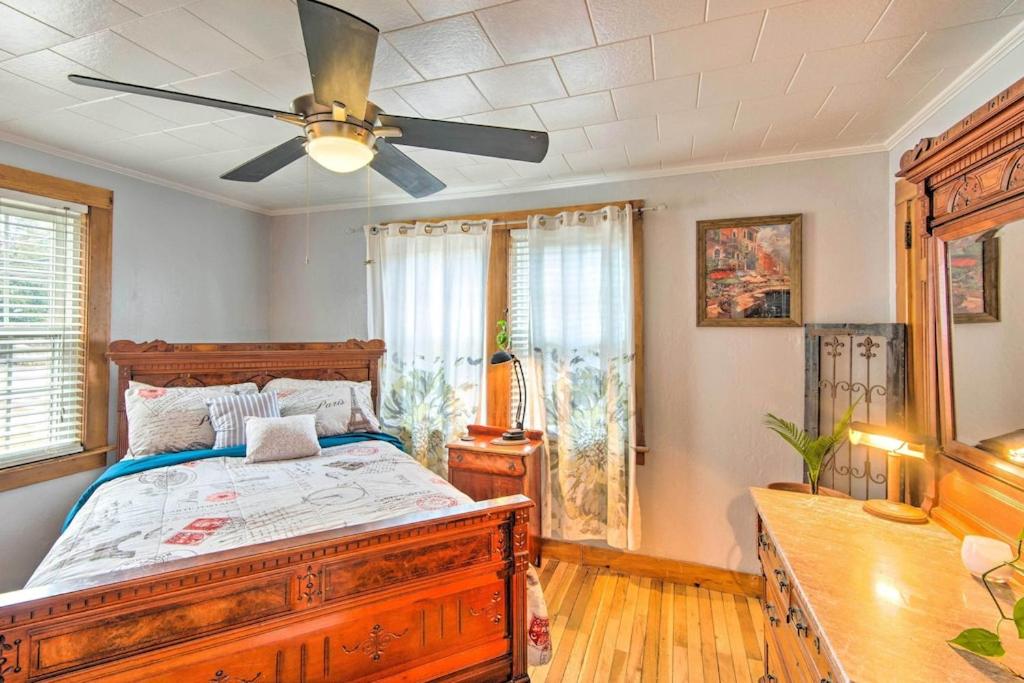 Pet Friendly Immaculate 3 bdrm walkable to all Main St & local parks