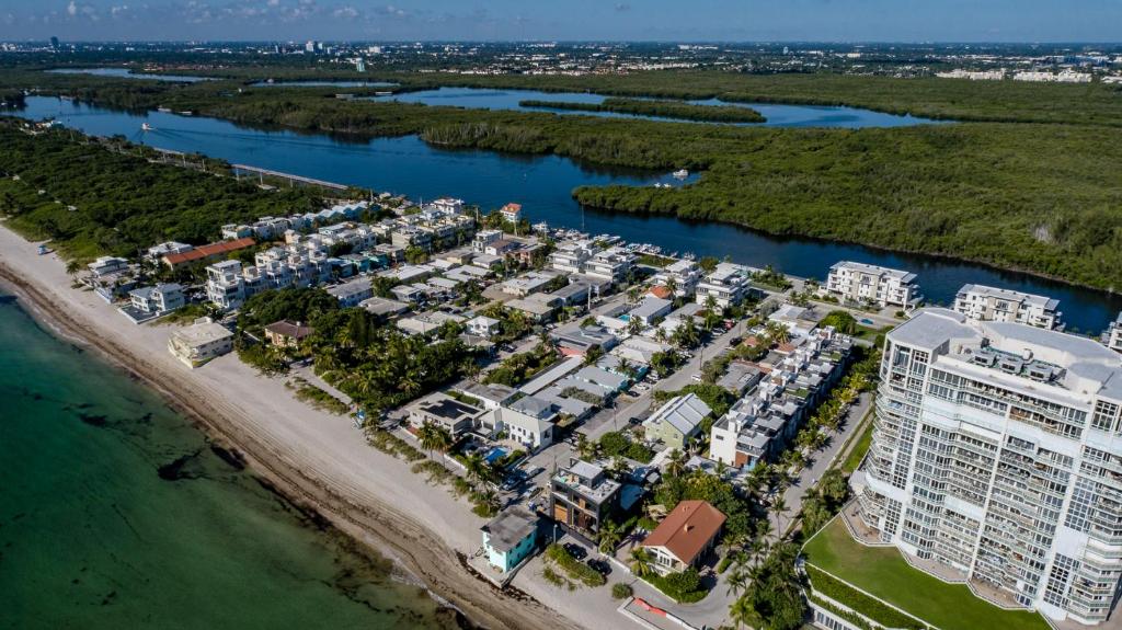 The Desoto - Oceanview Inn