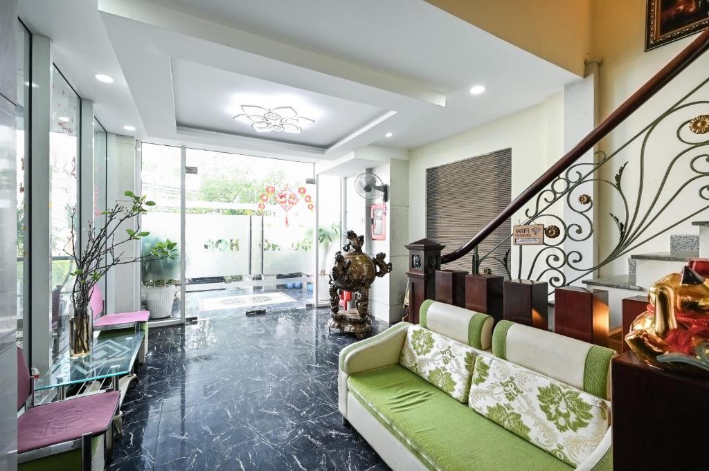 Khách sạn sân bay Quang Hoa