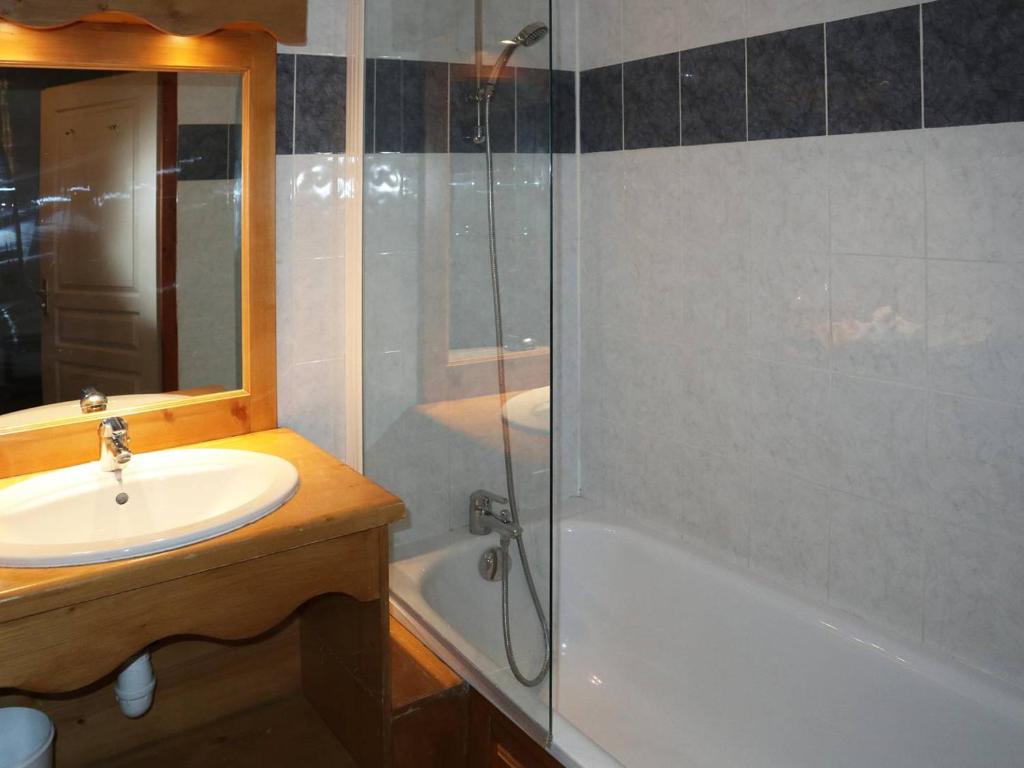 Appartement 2 pièces près des pistes avec piscine et sauna - FR-1-322-438 - 2