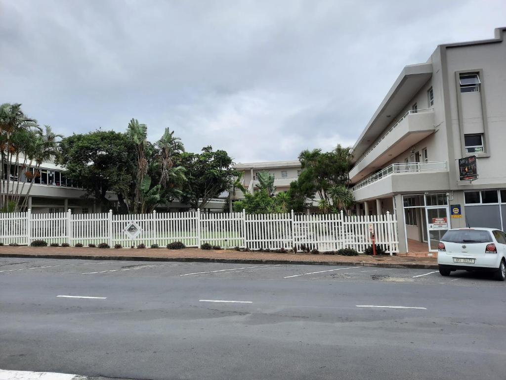 Uvongo square Unit 24 photo