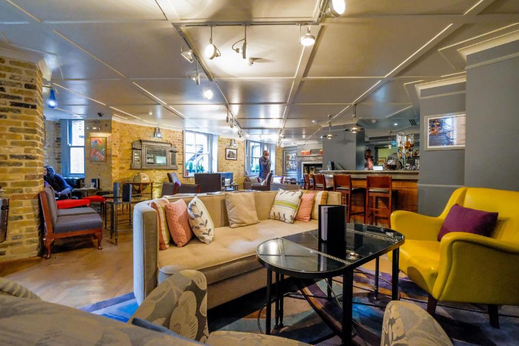 Bar/lounge