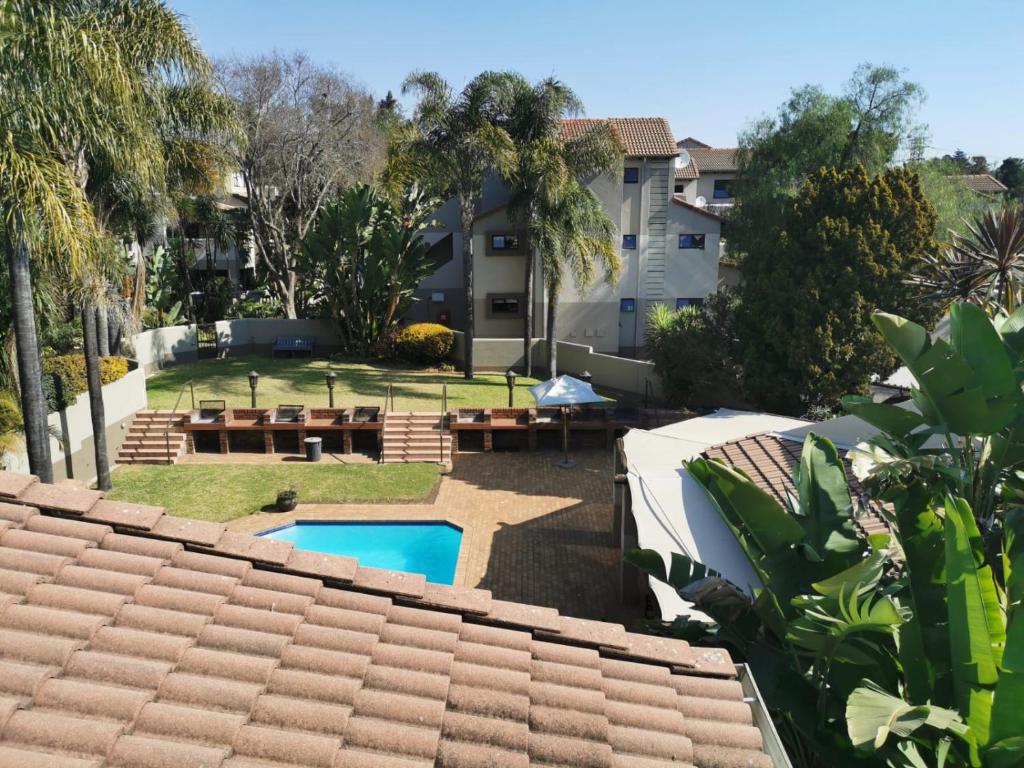 Paulshof Sandton Apartments - Tequesta Complex photo