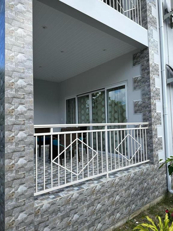 Coco De Mer Villa photo