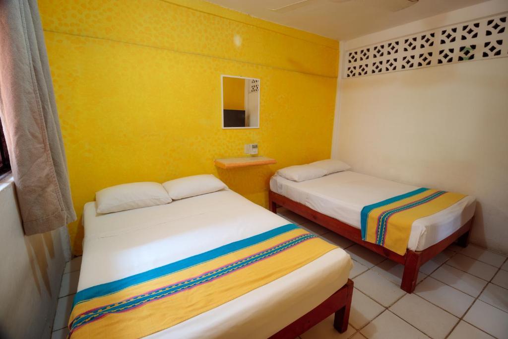 Hotel y Bungalows Acuario - 3