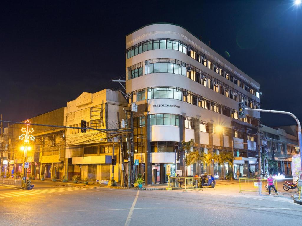 Facilities, Harbor Town Hotel in Iloilo