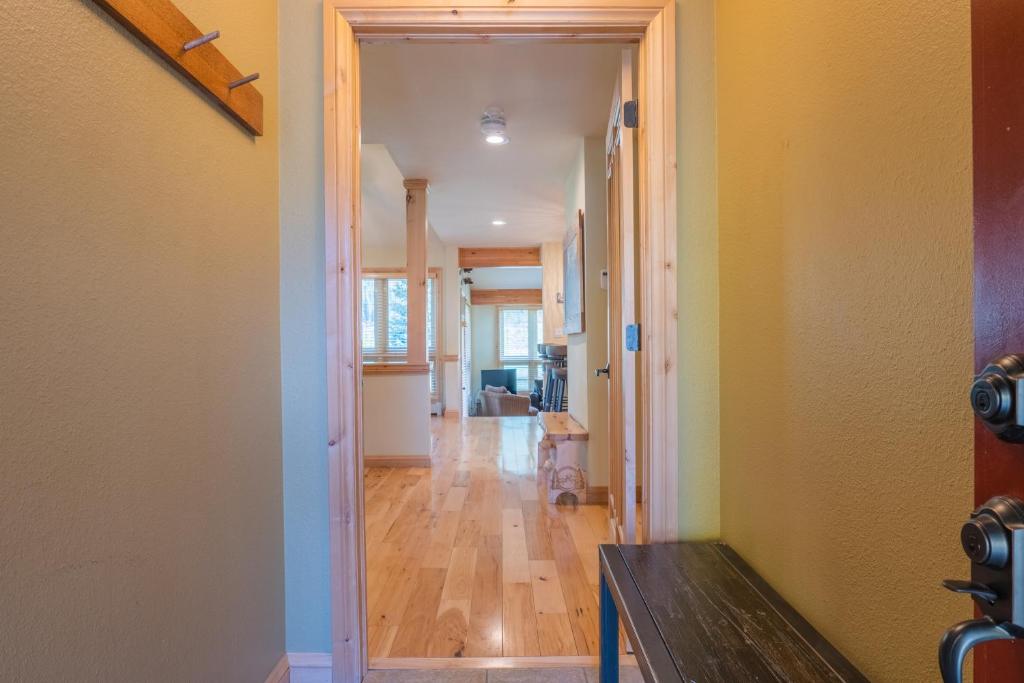 Woods24 Townhome Townhouse photo