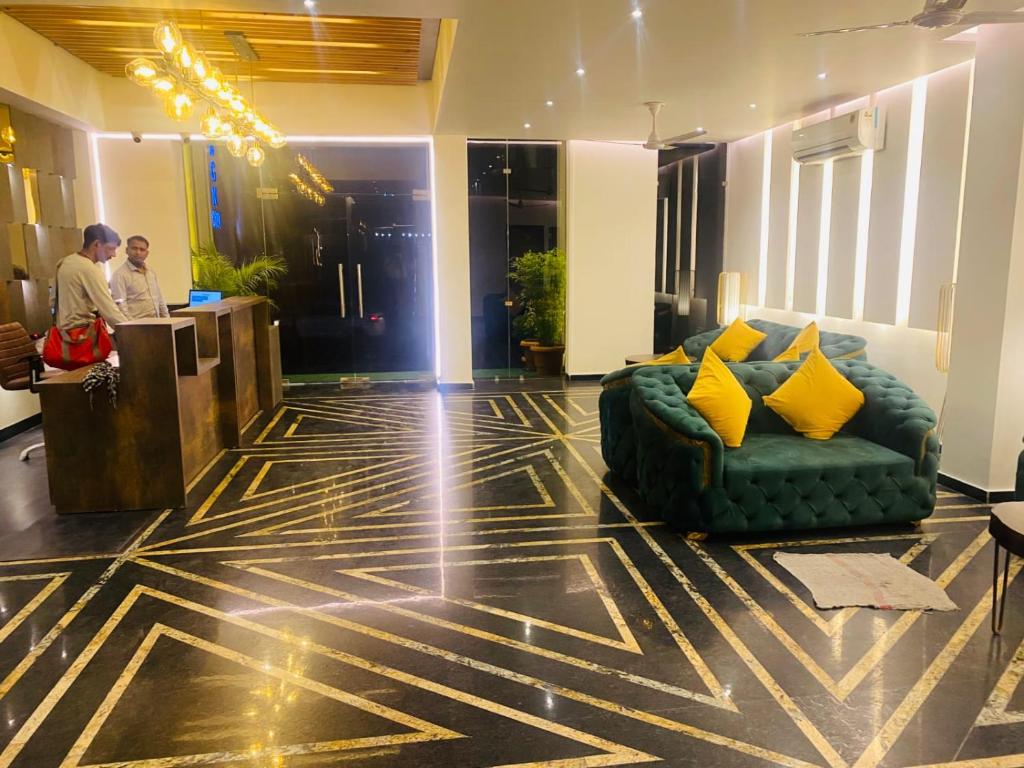 Hotel Ganga Bliss By DLS Hotels 