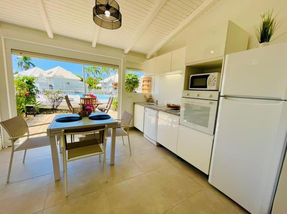 Superbe Duplex refait à neuf vue piscine résidence, Saint-François