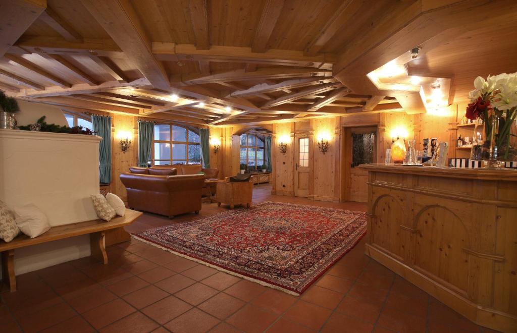 Hotel Blaue Gams ***S photo