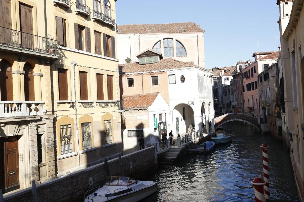 Casa dei Cavalieri photo