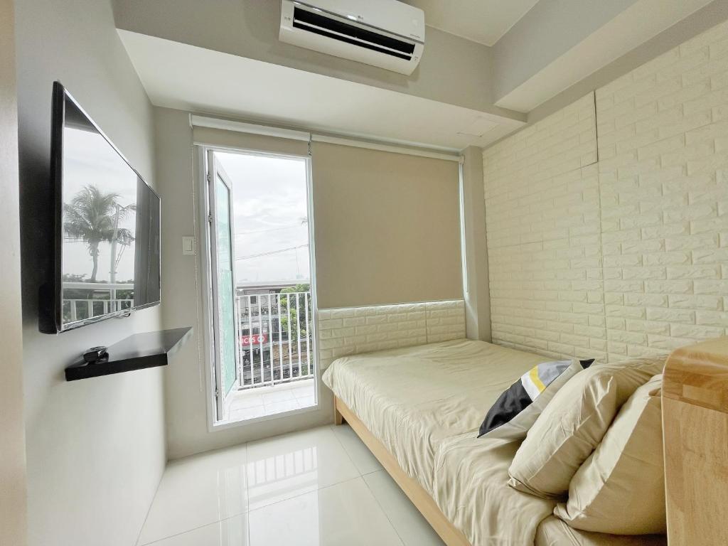 Grass Residences Condotel Near SM City North Edsa photo