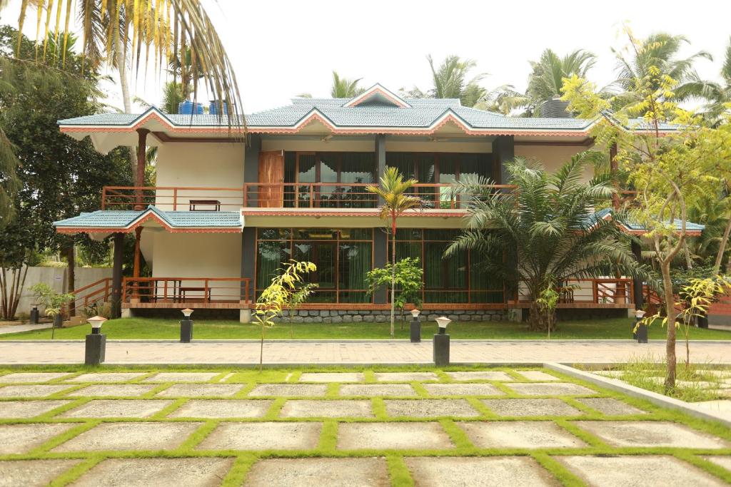 Lara Lake View Resort