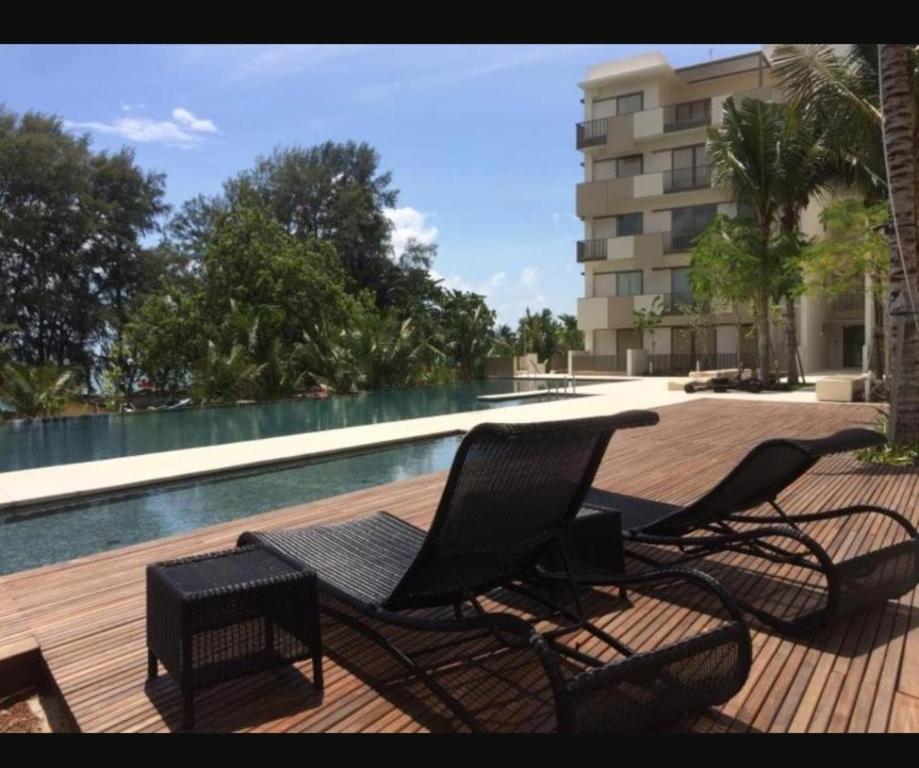 By The Sea Batu Ferringhi Beach Front Apartment Suite photo