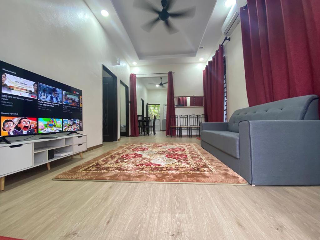 Ainaz Homestay Balik Pulau — Hotel in Penang