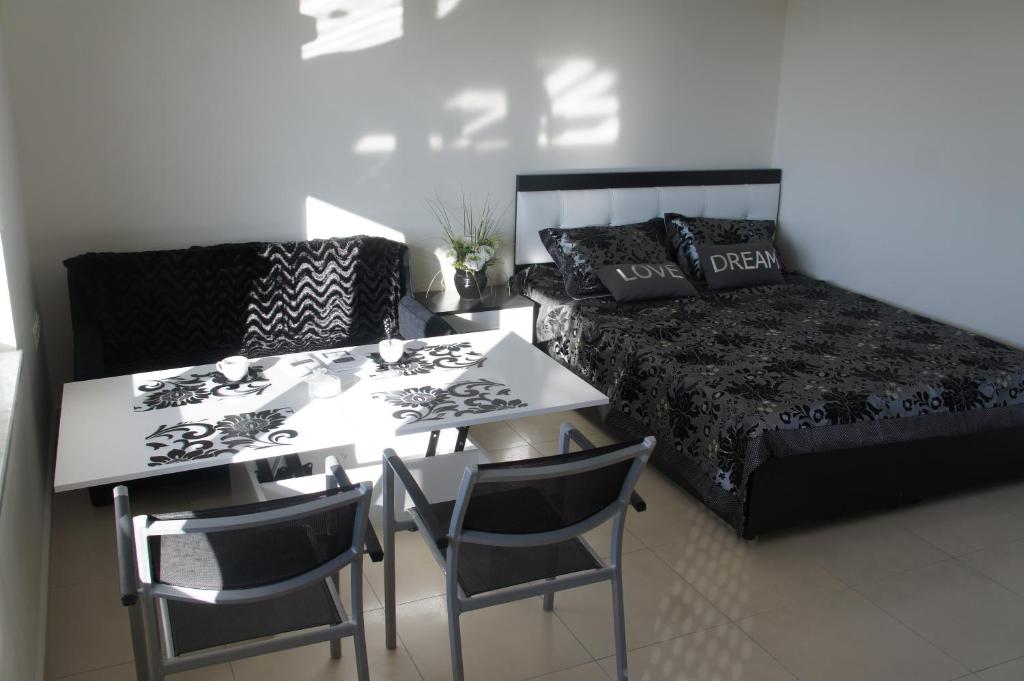 Sea View Studio in Orion Garden photo