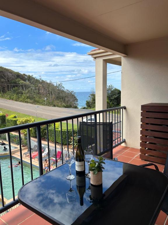 Perfect Family Holiday Apartment - Flynns Beach photo
