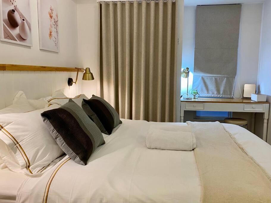 Camaya at tanglin apartement — Hotel in Surabaya
