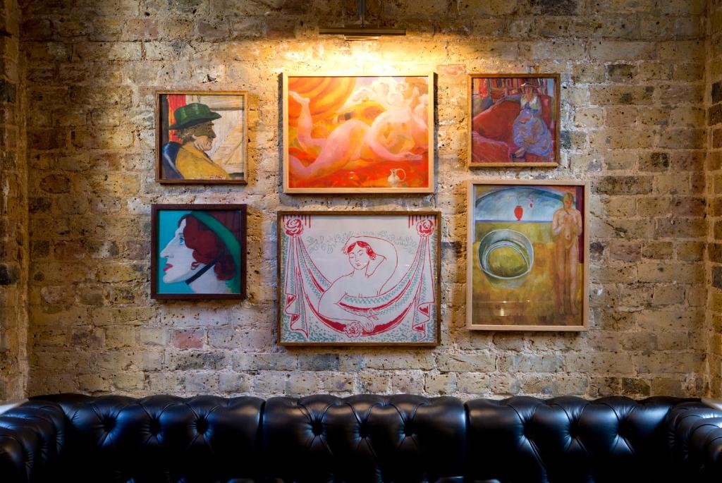Bar/lounge