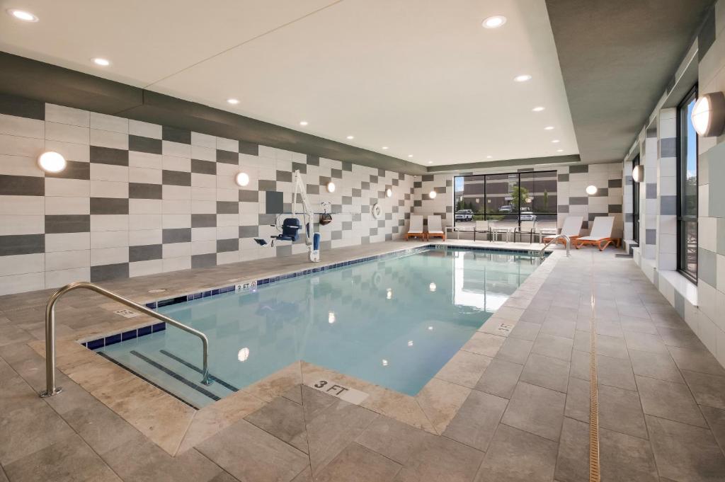Avid Hotels Mt Juliet Nashville Area photo