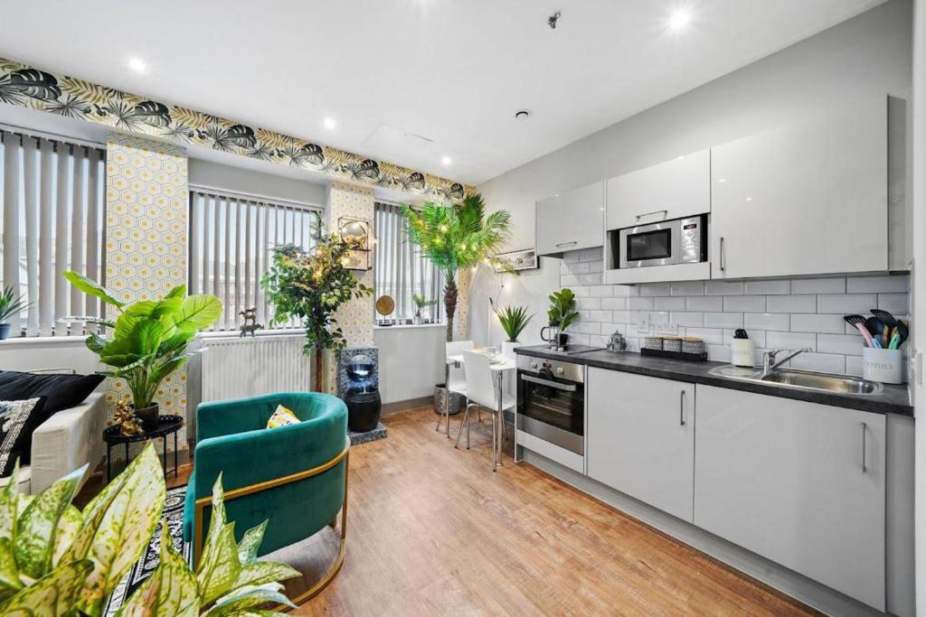 Luxury 1bed Studio Apt~City Centre~Wifi~Parking photo
