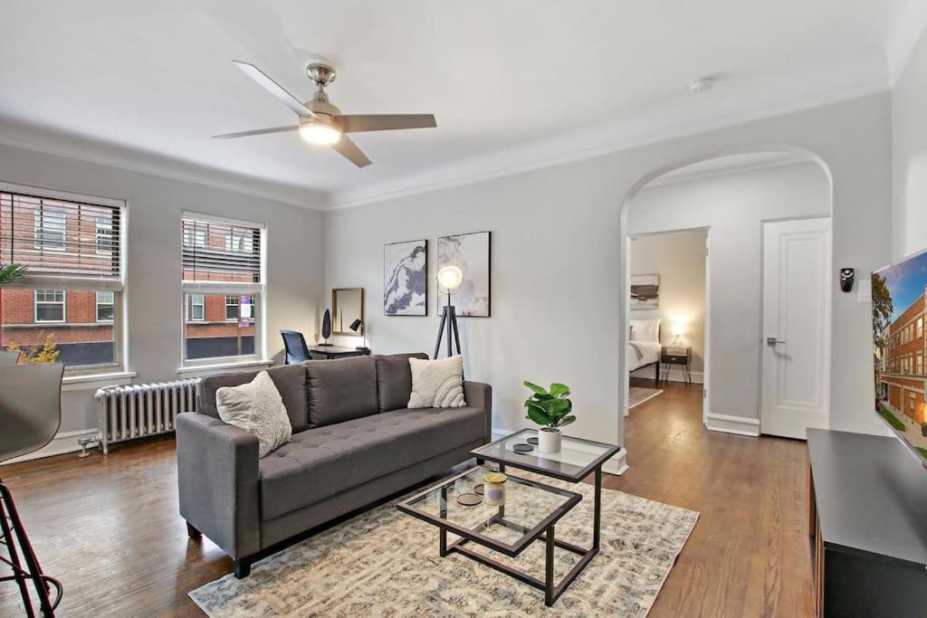 Evanston Adorable 1BR Apt with Onsite Laundry - Elmwood 105