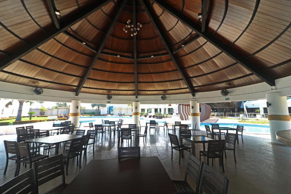 Holiday Inn Tuxpan - Convention Center photo