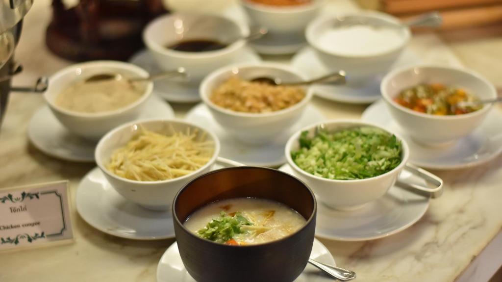 อาหารและเครื่องดื่ม